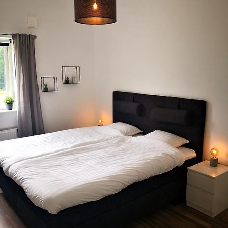 Arrive Bed & Breakfast, Landvetter Buitenkant foto