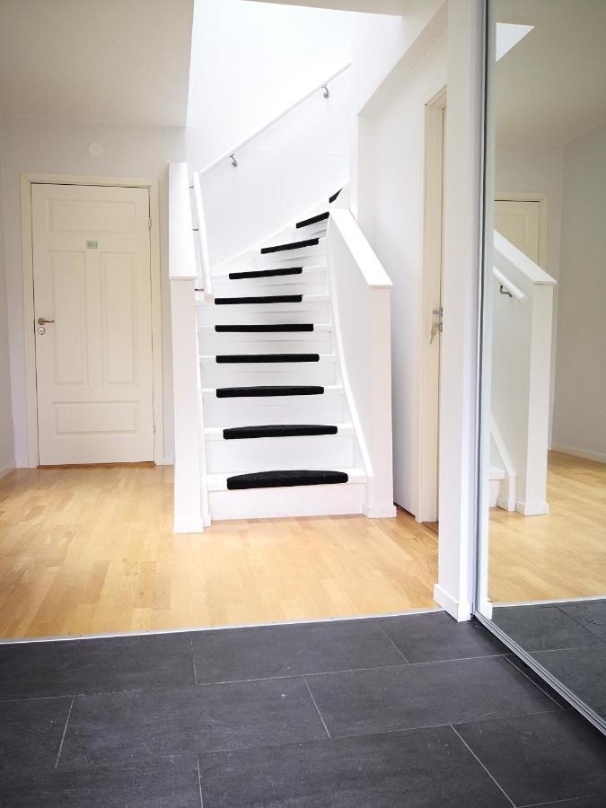 Arrive Bed & Breakfast, Landvetter Buitenkant foto